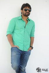 Sai Dharam Tej Interview About Pilla Nuvvu Leni Jeevitham